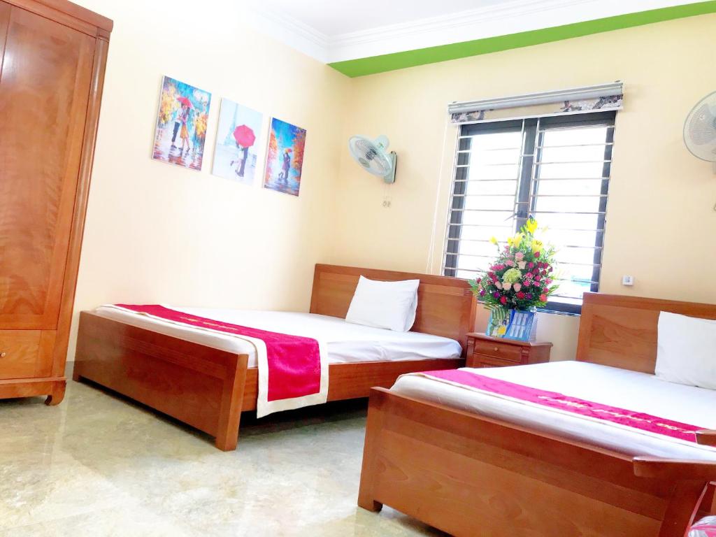 Nhat Mai Hotel room 4
