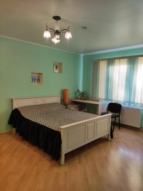 Oasis Apartments room 3