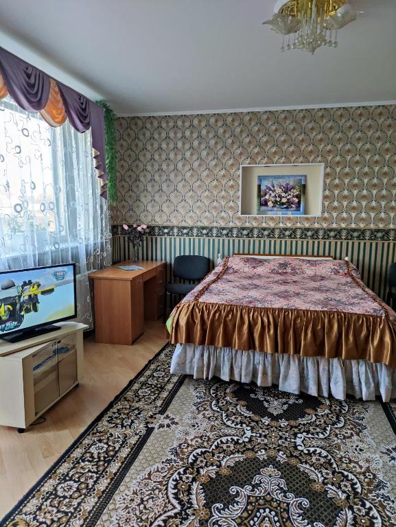 Oasis Apartments room 5