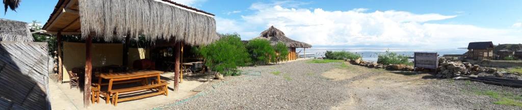 Oceanic Bungalows room 1