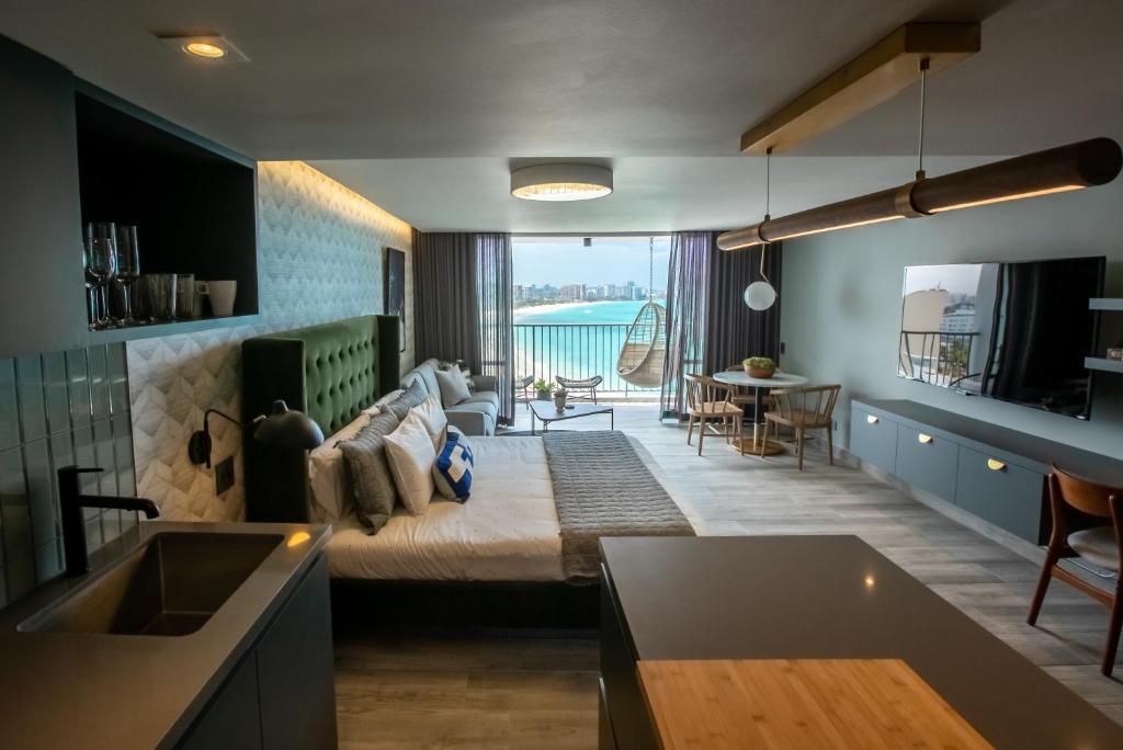 OCEAN VIEW DELUXE SUITE: PVT. BEACH & POOL – Fotos 3