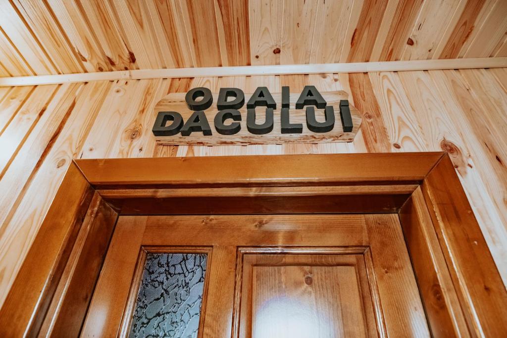 ODAIA VANATORULUI room 5