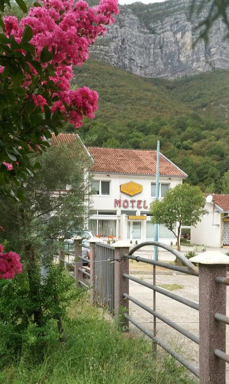 Motel and Restaurant Odušak room 6