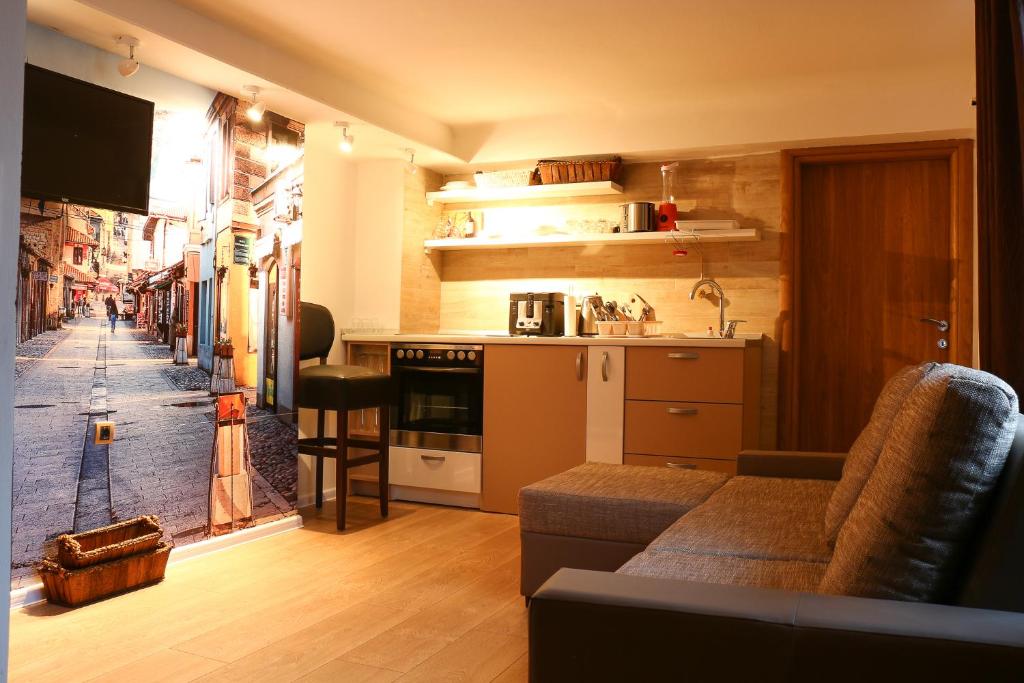 Old Corner Apartments room 1