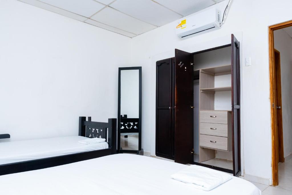 ORESCA Hostal