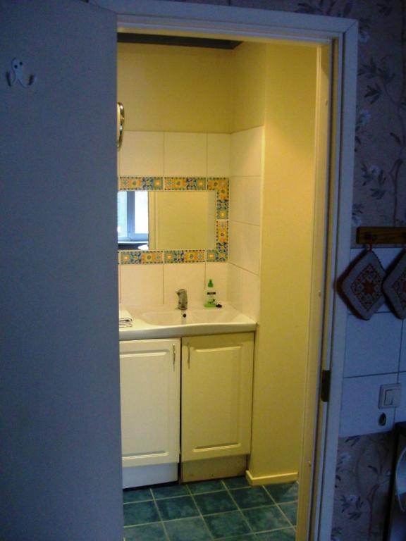 Patarei Apartment room 6