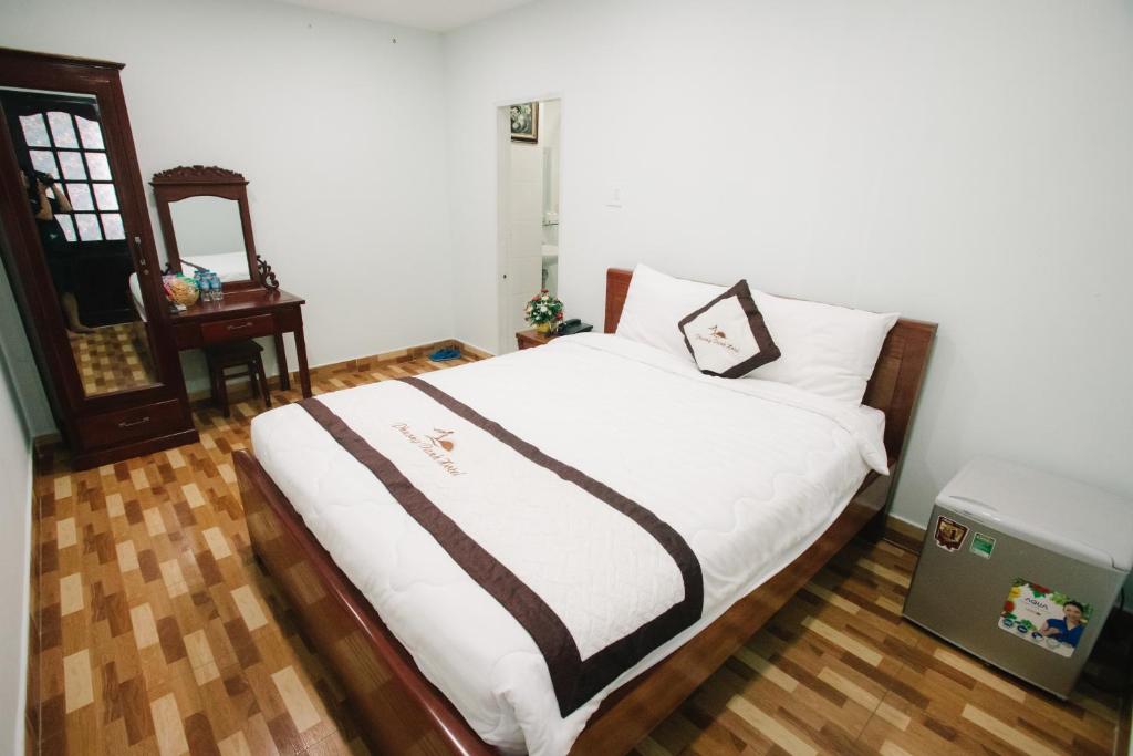 Phương Danh Hotel room 4