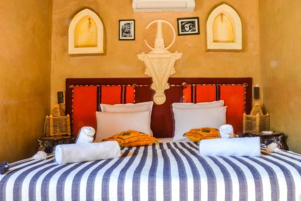 Room in Lodge - Authentic and pittoresque room for 3 people in Tamatert, Morocco room 4