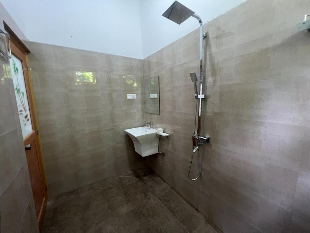 Plantation Inn room 6