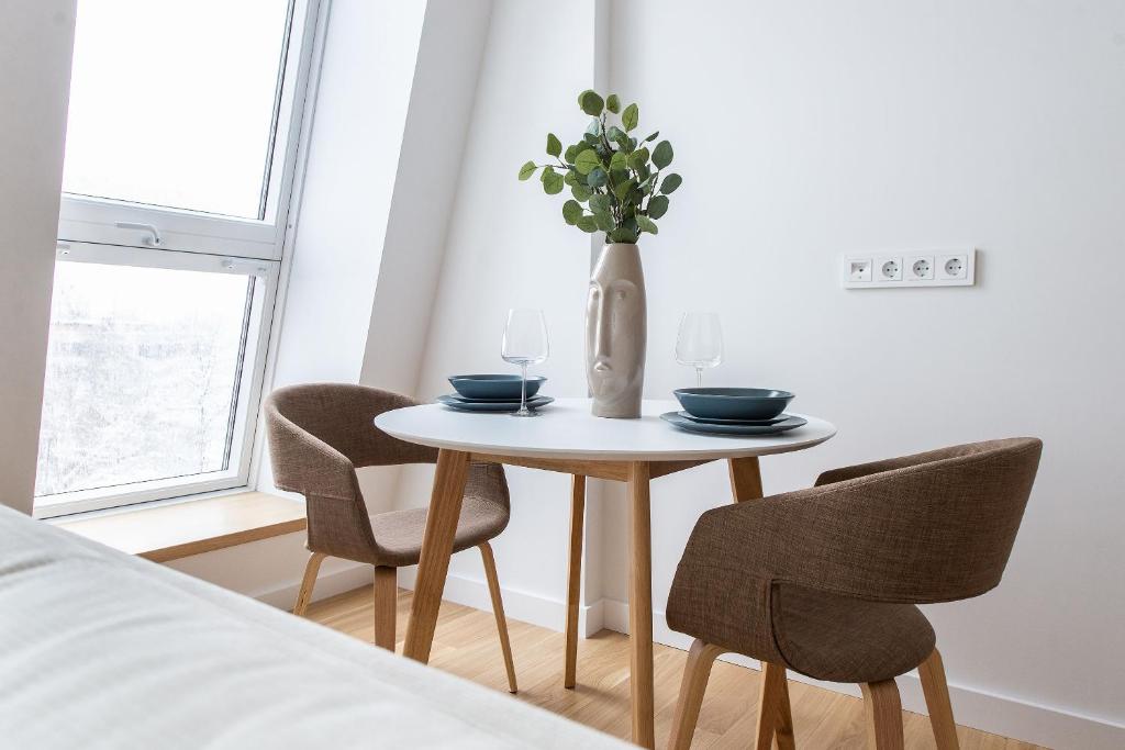 Platinum apartment room 2