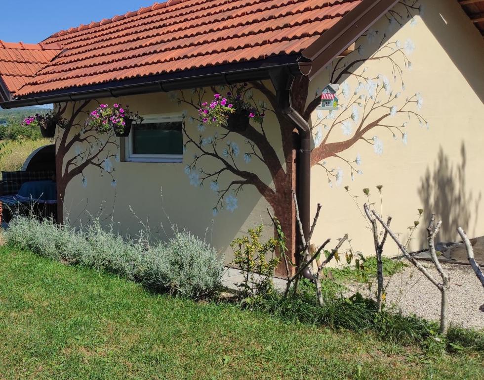 Riverside Plaza Villa room 5