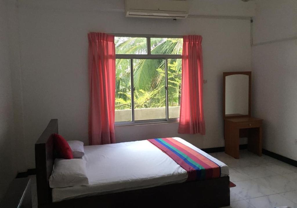 Pleasure Island Holiday Home room 1