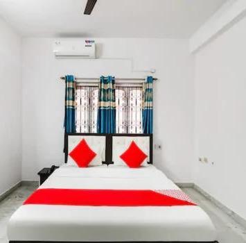 Pleasure Island Holiday Home room 5