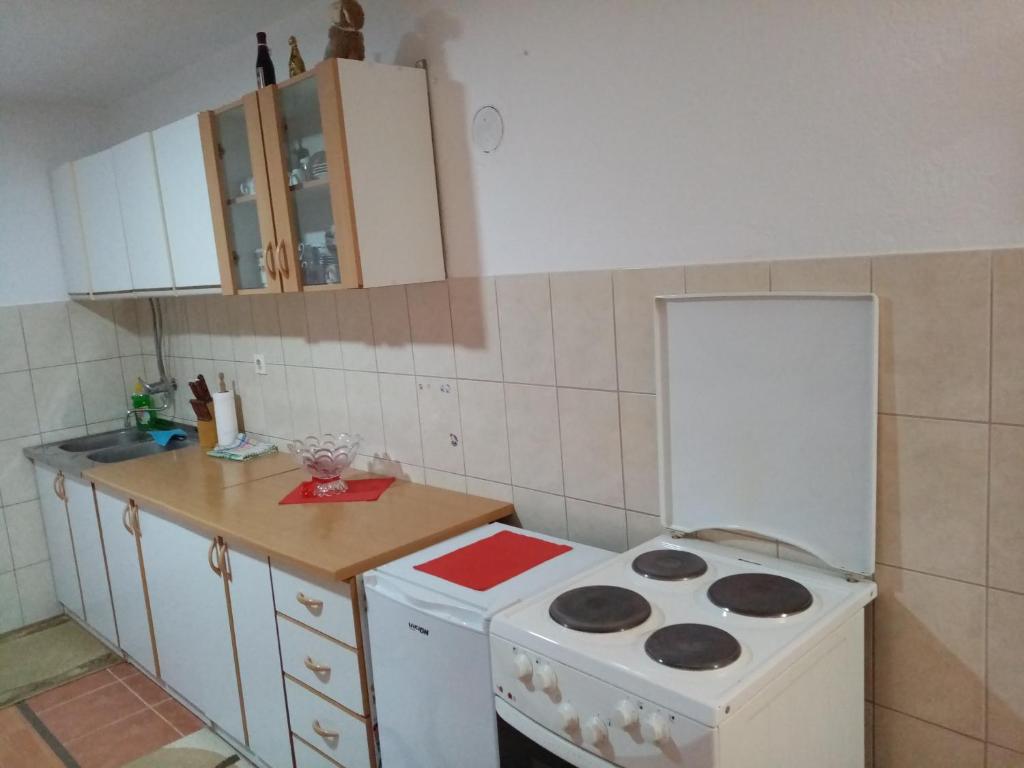Prenoćiste Nevesinje room 4