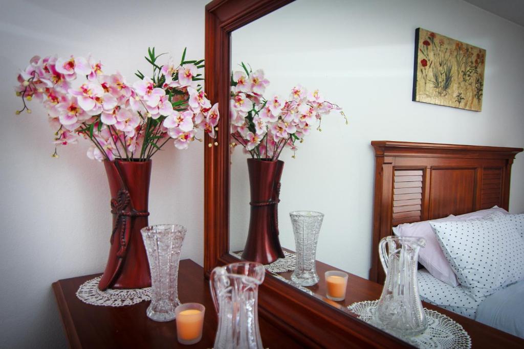 Apartment Red House room 3