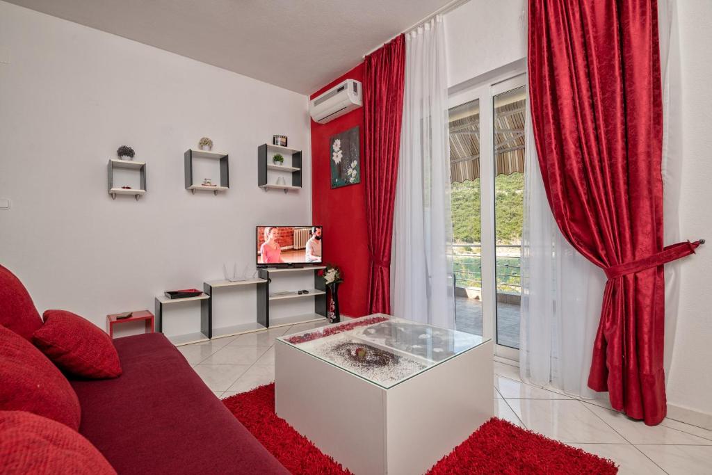 Villa San room 1