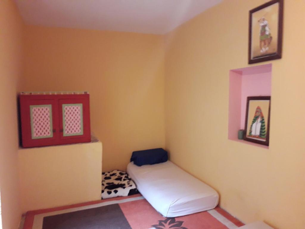 Dar Sarsar Artistic Music room 5