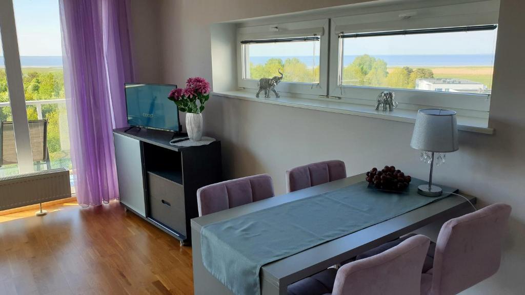 Seaview apartment room 4