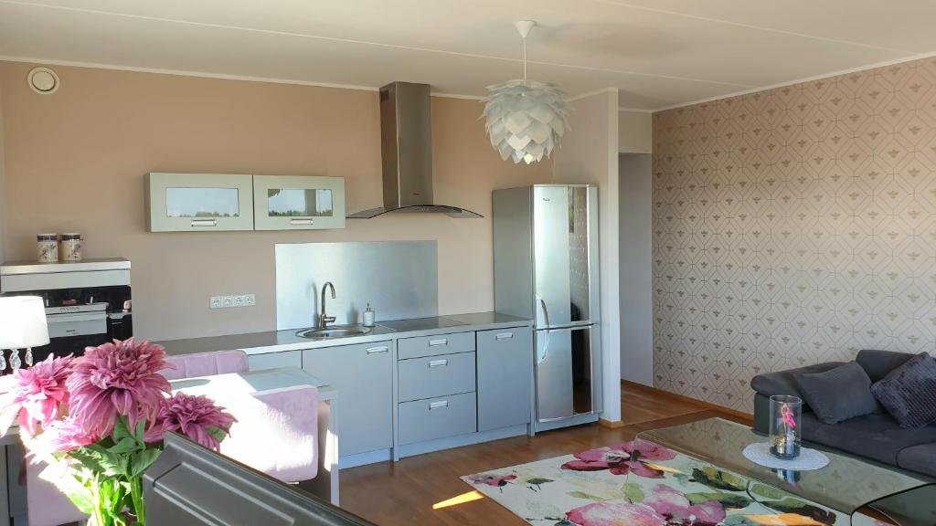 Seaview apartment room 6