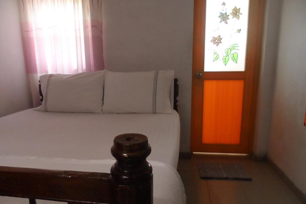 K Shanthi Holiday Inn – Photos 2