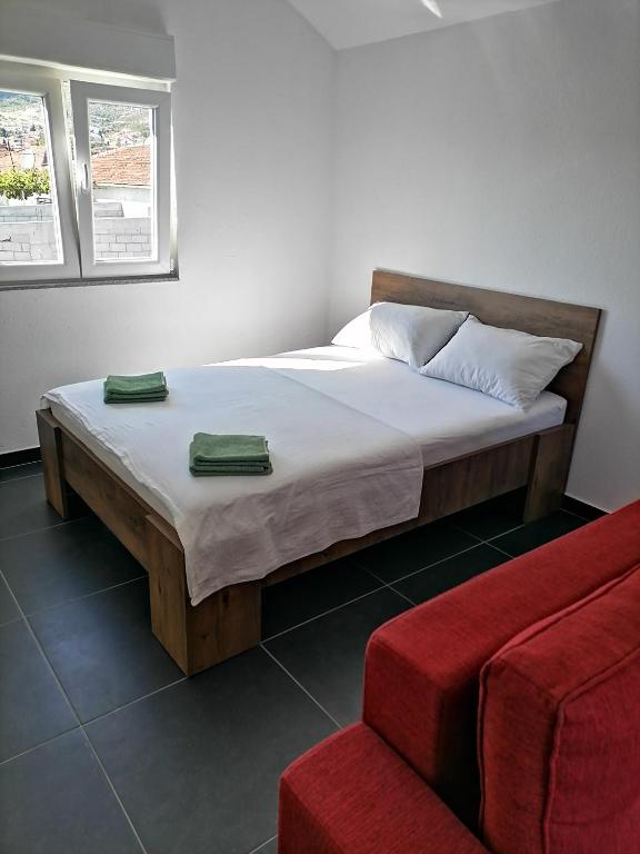 Sky apartman 2 room 3