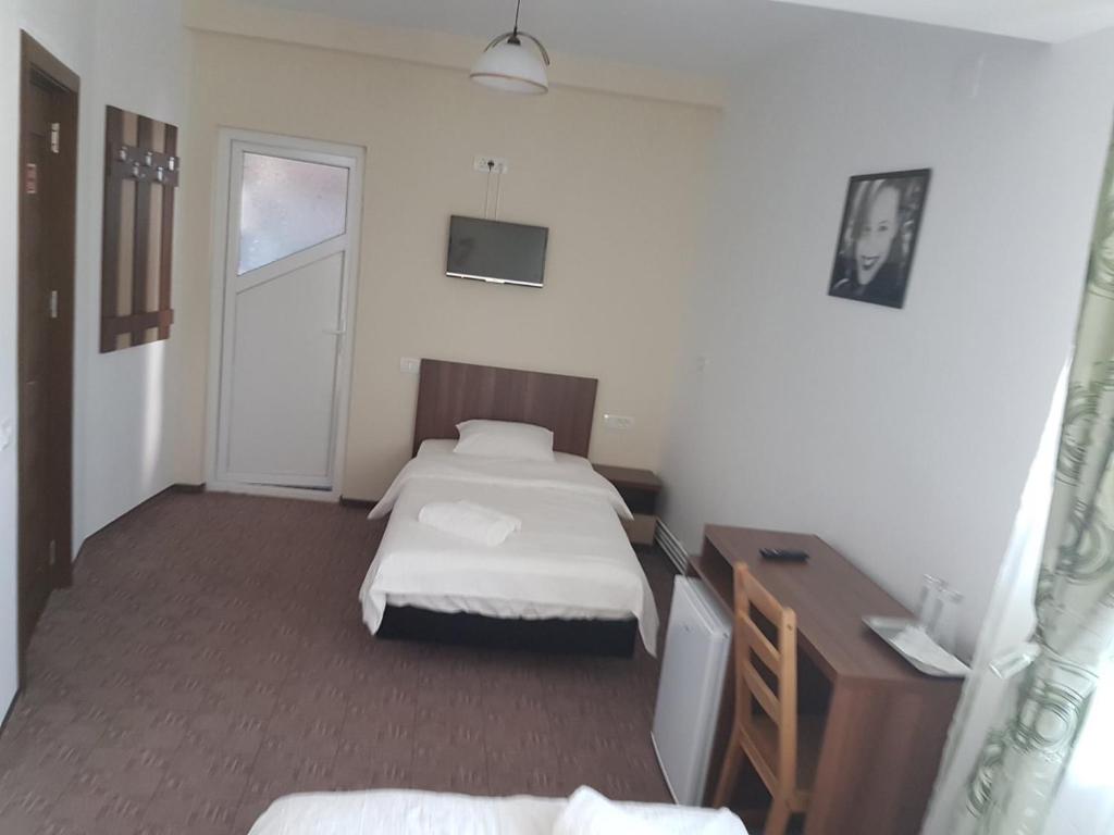 SkyRoomsHorezu room 6