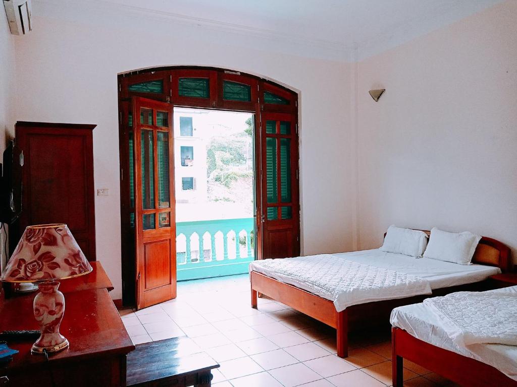 Ngoc Son Tam Dao Hotel room 2