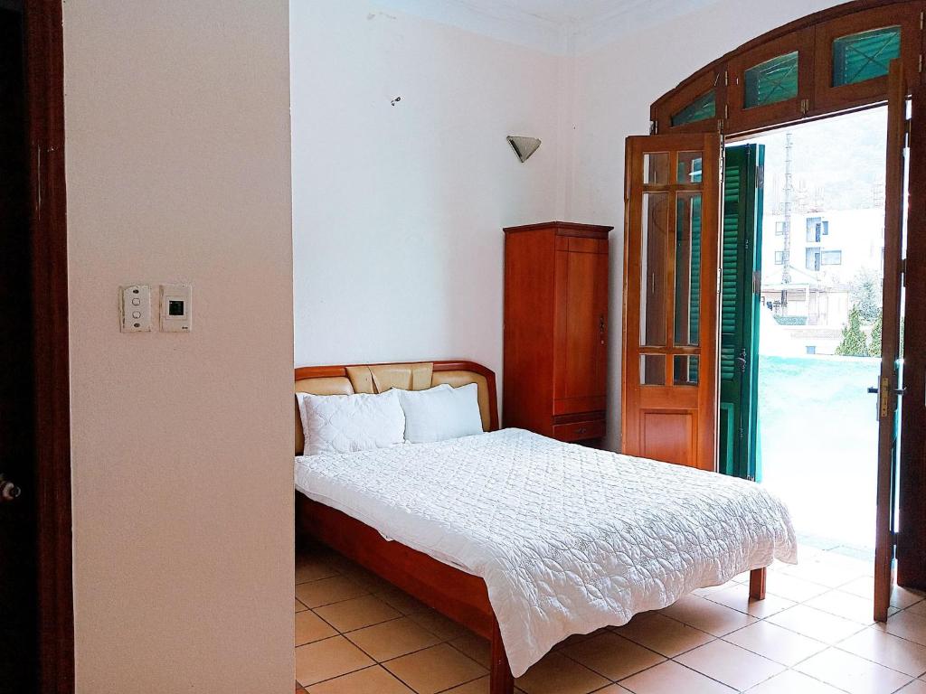 Ngoc Son Tam Dao Hotel room 4