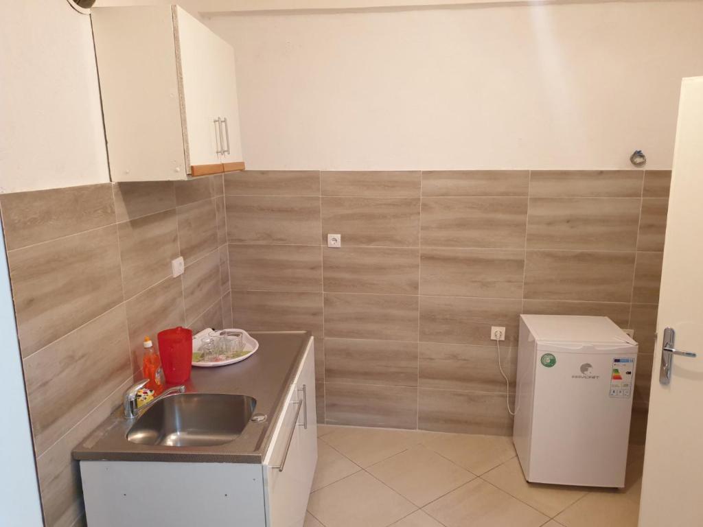 Apartment Stari Grad room 1