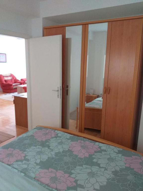 Studio Centar room 3