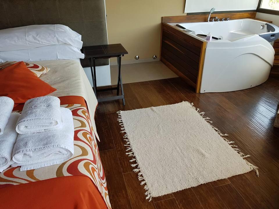 Suites del Sol room 3