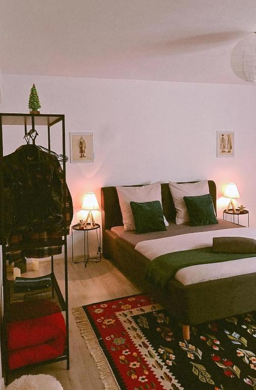 La Tanti Coman room 1