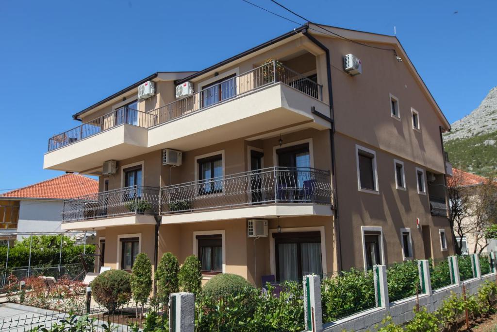 Luxury Apartments Taša room 4