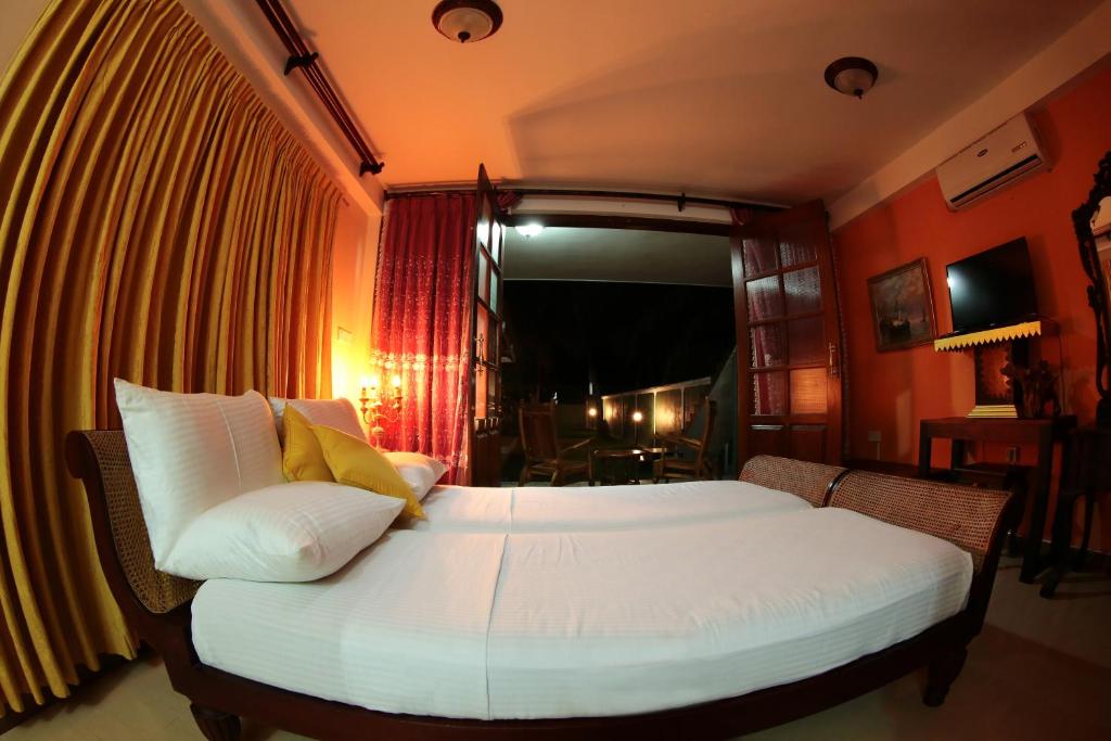 The Castle room 5