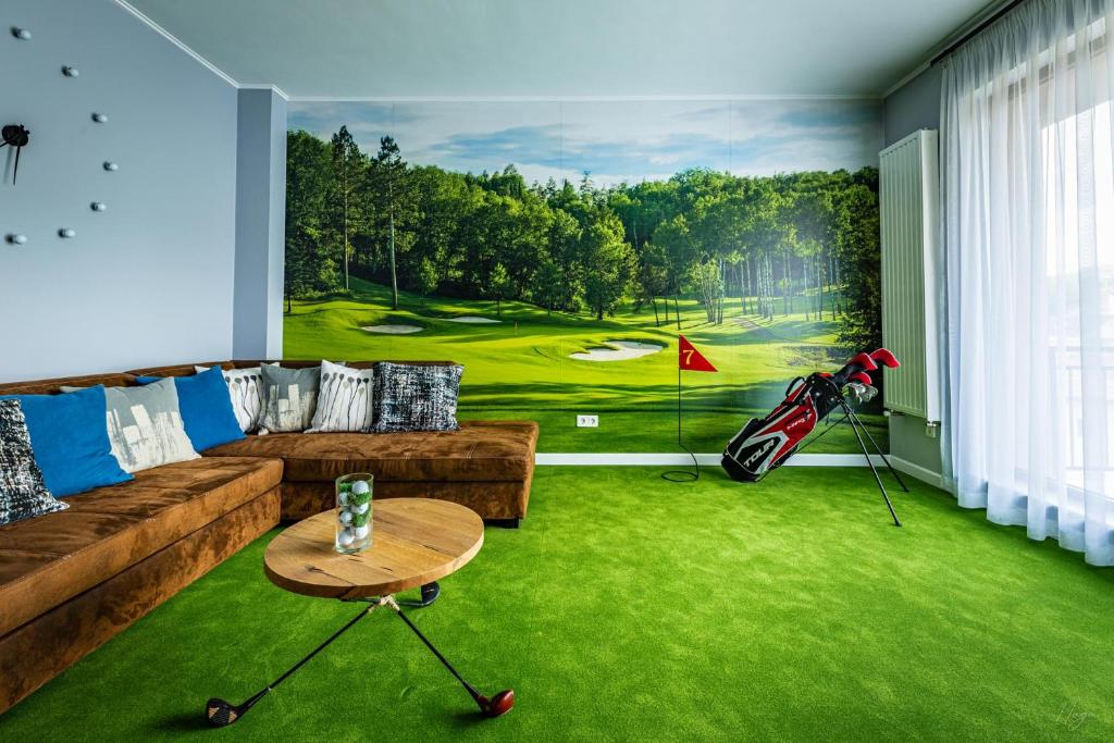 The Golfer Apartment with Jacuzzi room 1