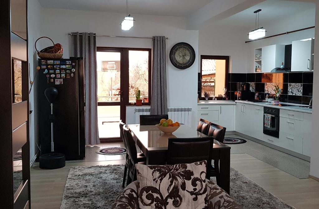 The Rifle Volunteer room 6