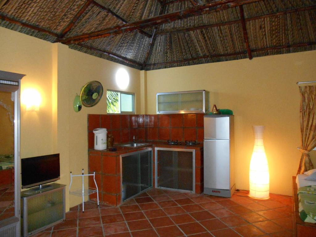 Thuy - Gunter Garden Bungalow room 5