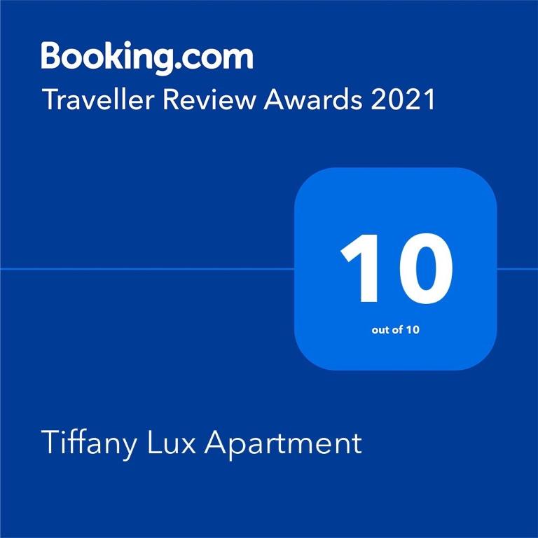 Tiffany Lux Apartment room 2