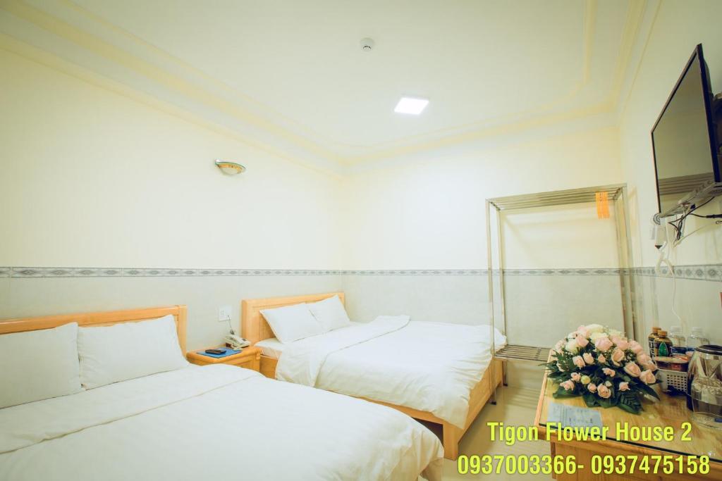 Tigon Flower House 2 room 2