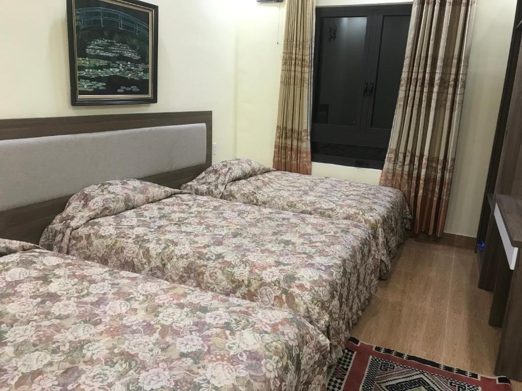 Ngoc Tran Hotel room 4