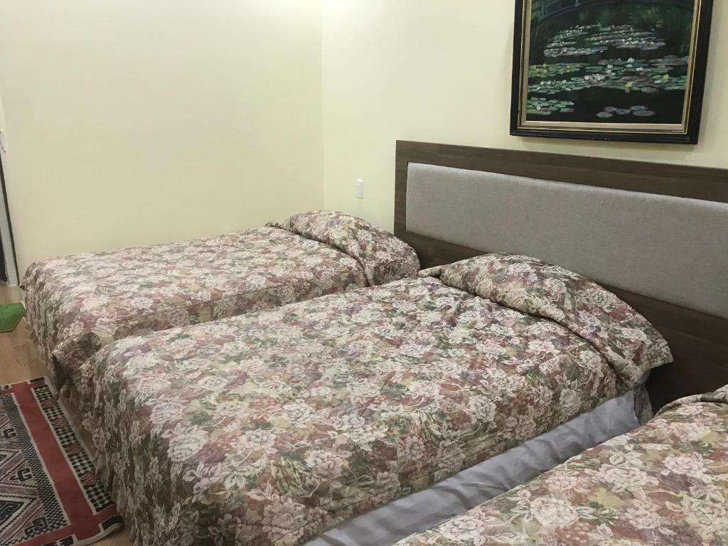Ngoc Tran Hotel room 5