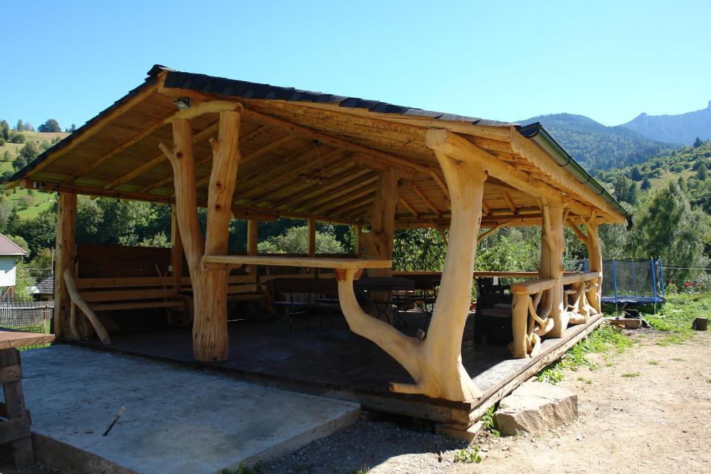 Casa Tucan Ceahlau room 2