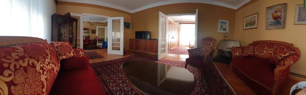 Vijecnica Tuzlaks apartments room 2