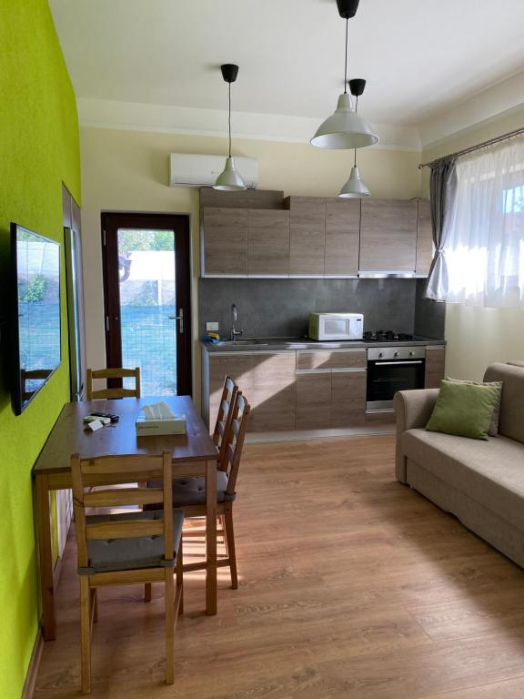 Casa ,,Twin Apartments ‘’ Giroc room 2