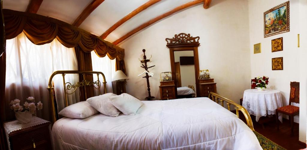 Hotel Museo Casona Ugarte Leon room 5