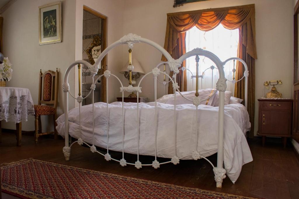 Hotel Museo Casona Ugarte Leon room 6