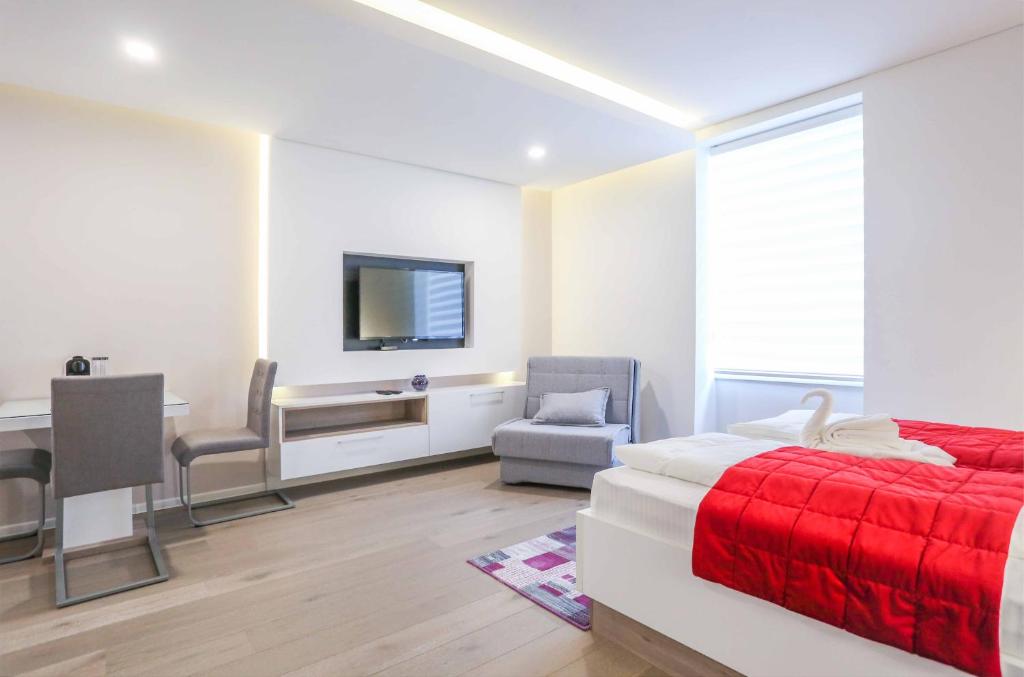 Urban Apartments Strossa room 6