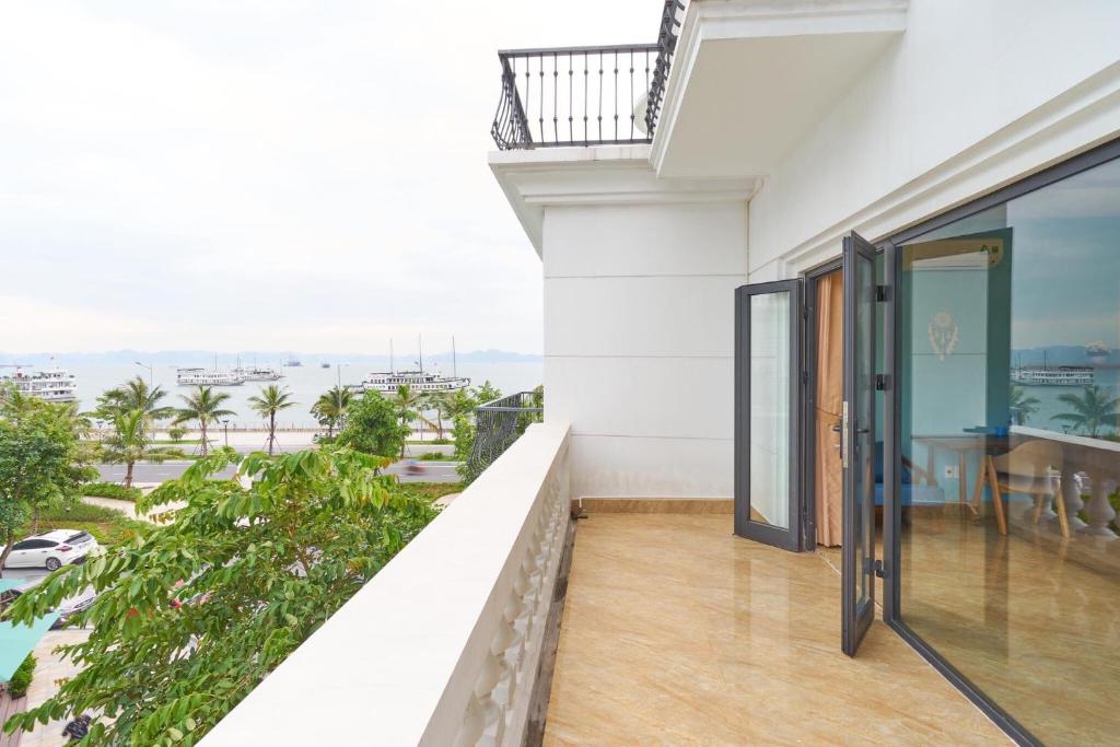 Vinhome Green Villas Ha Long room 1