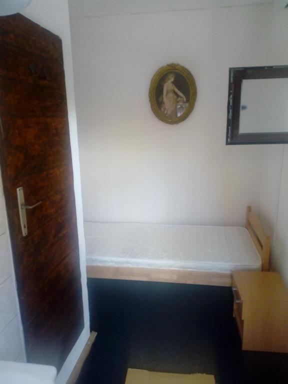 Guesthouse Vrelo oko room 4