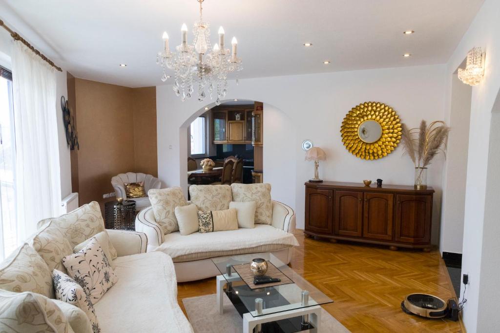 White Pearl Luxus Apartment room 1